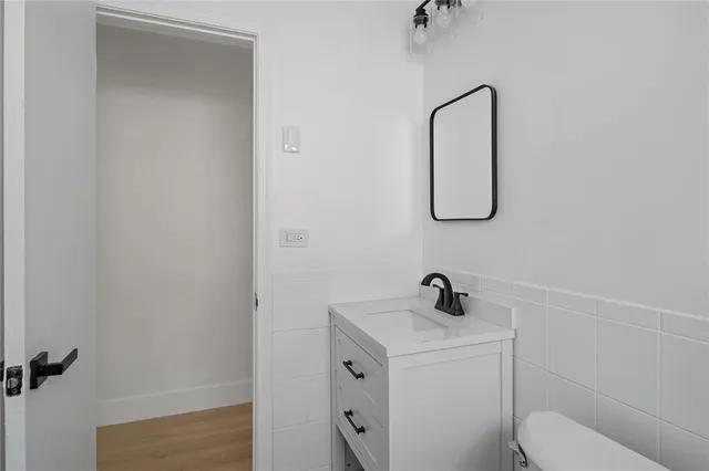 $2,400 | 4510 Northwest 49th Drive, Tamarac, FL 33319