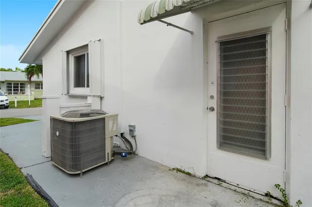 $2,400 | 4510 Northwest 49th Drive, Tamarac, FL 33319