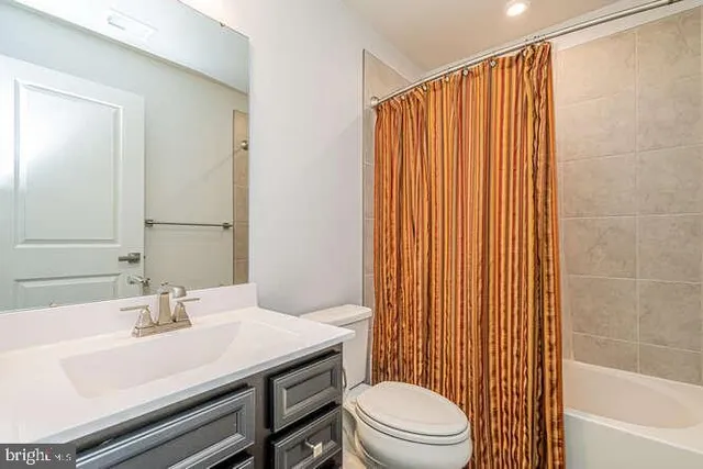 $579,999 | 2703 Chelsea Willows Way, Hyattsville, MD 20782