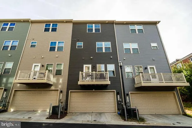 $579,999 | 2703 Chelsea Willows Way, Hyattsville, MD 20782