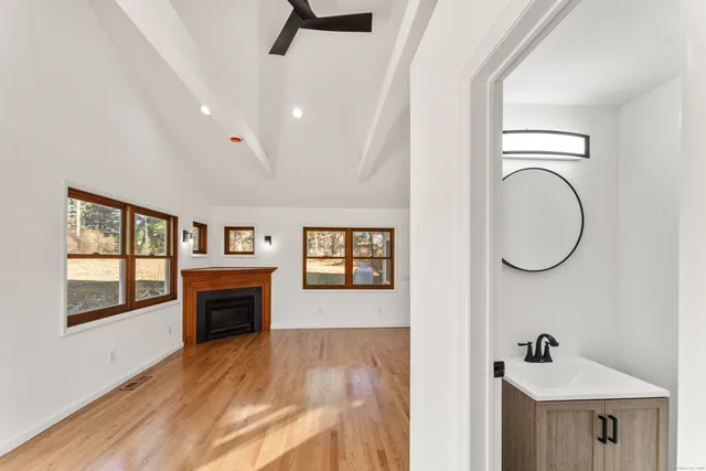 $615,000 | 3 Daves Lane, Newtown, CT 06470