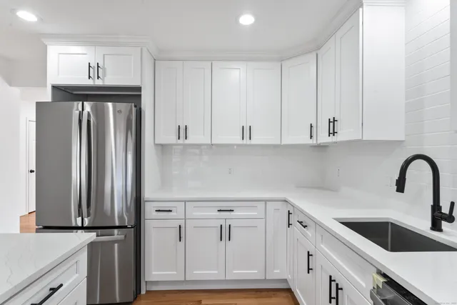 $615,000 | 3 Daves Lane, Newtown, CT 06470