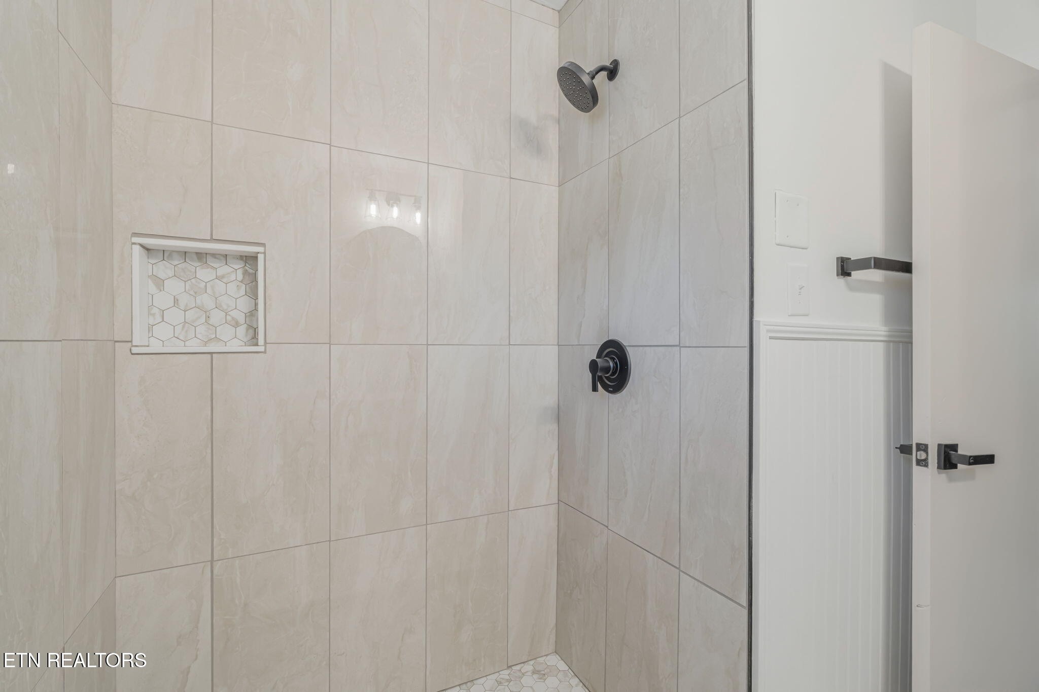 5317 Rowan Road Knoxville, TN 37912 - Photo 31 of 39