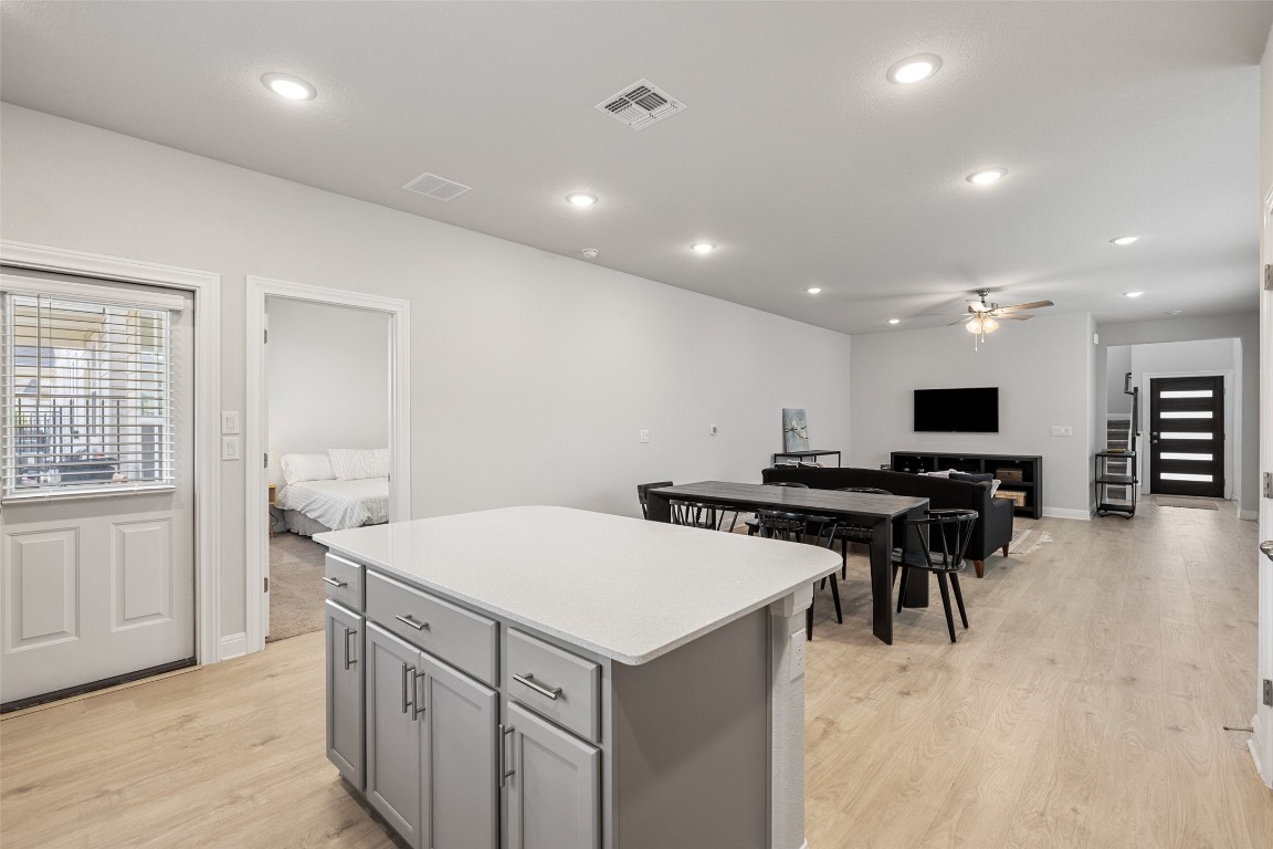 1012 Legend Milton Lane Austin, TX 78748 - Photo 6 of 30