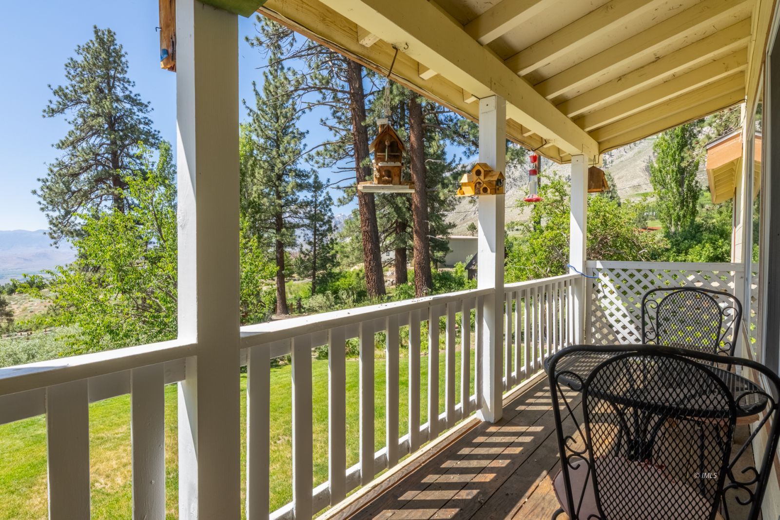 67 Willow Road Swall Meadows, CA 93514 - Photo 8 of 35 a view of a balcony with wooden floor