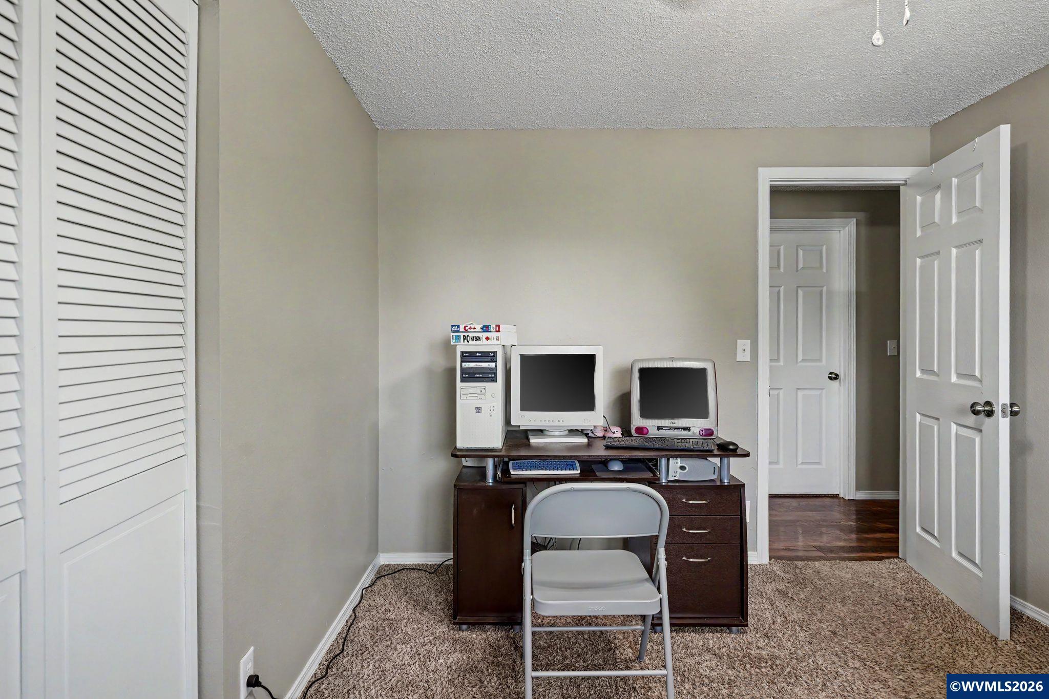 460 North 12th Street Independence, OR 97351 - Photo 18 of 34