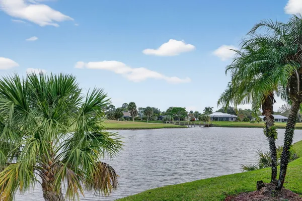 $154,900 | 3300 Twin Lakes Terrace, Unit 102, Fort Pierce, FL 34951