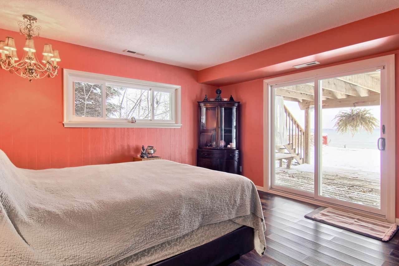 13544 Bluff Road Traverse City, MI 49686 - Photo 20 of 59 1841301-19.JPG
