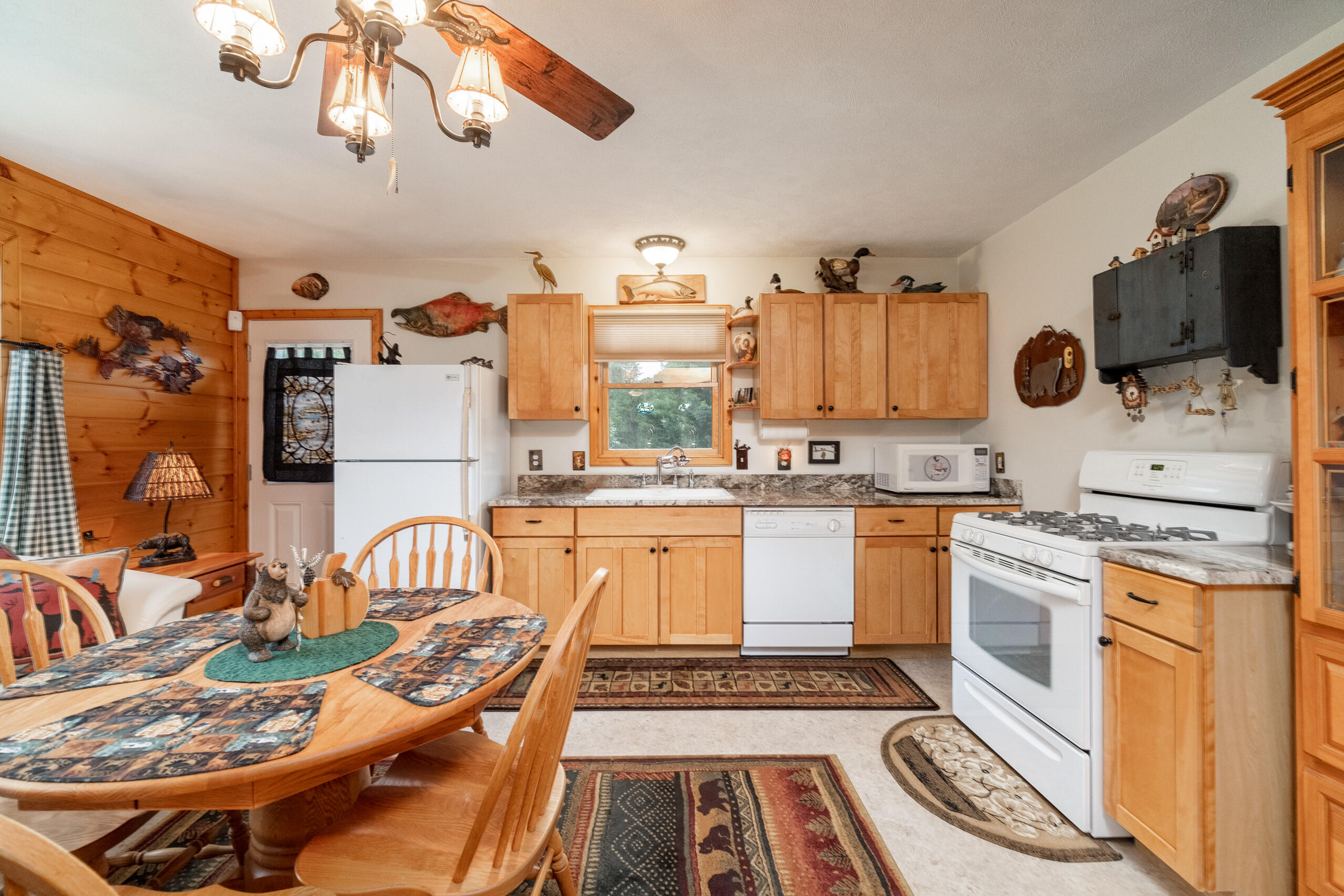 1345 Bosschem Road Wellston, MI 49689 - Photo 17 of 78 Turn key and fully furnished