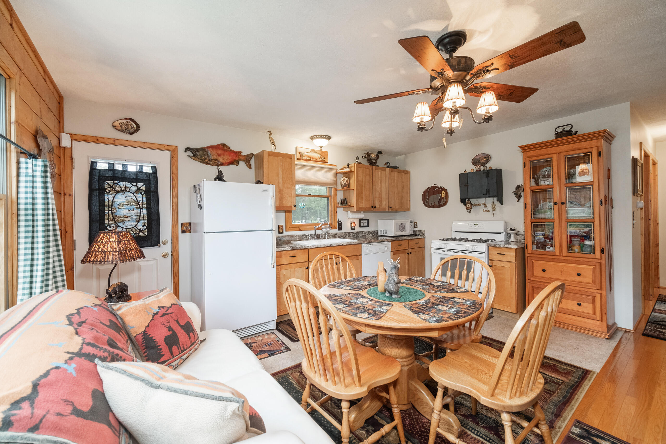 1345 Bosschem Road Wellston, MI 49689 - Photo 18 of 78 Turn key and fully furnished