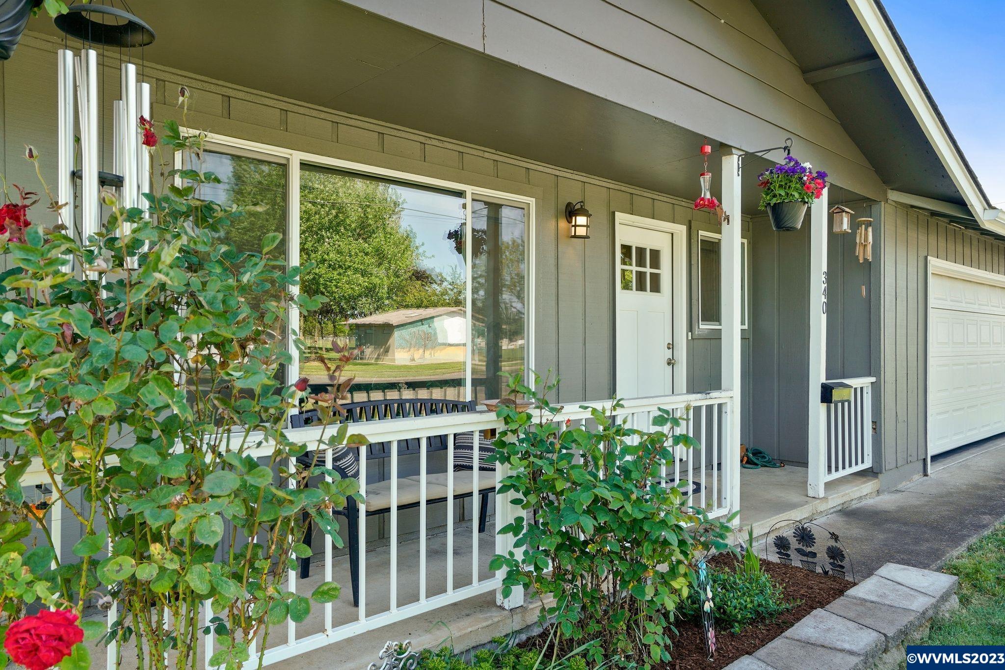 340 South 6th Street Lebanon, OR 97355 - Photo 4 of 26