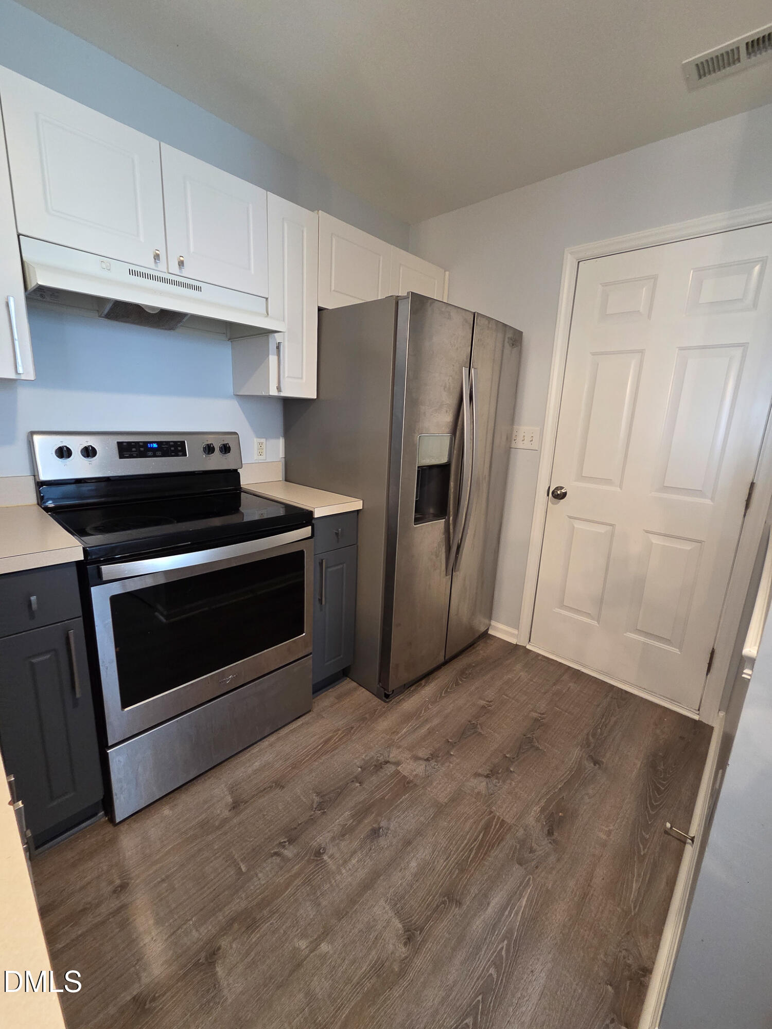 2041 Persimmon Ridge Drive Raleigh, NC 27604 - Photo 8 of 24 20260112_113749