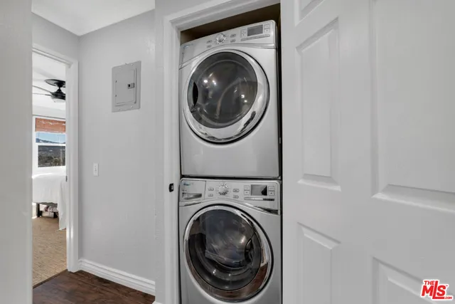 $2,600 | 18209 Sierra Highway, Unit 115, Canyon Country, CA 91351