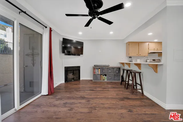 $2,600 | 18209 Sierra Highway, Unit 115, Canyon Country, CA 91351