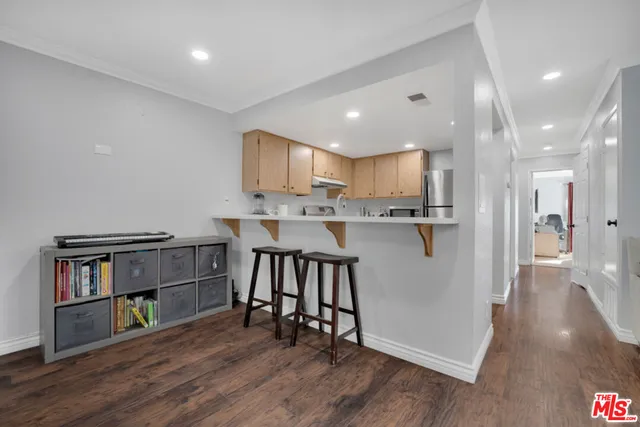 $2,600 | 18209 Sierra Highway, Unit 115, Canyon Country, CA 91351