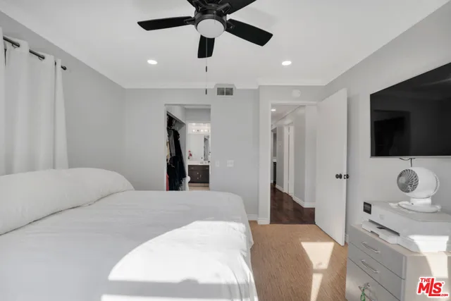 $2,600 | 18209 Sierra Highway, Unit 115, Canyon Country, CA 91351