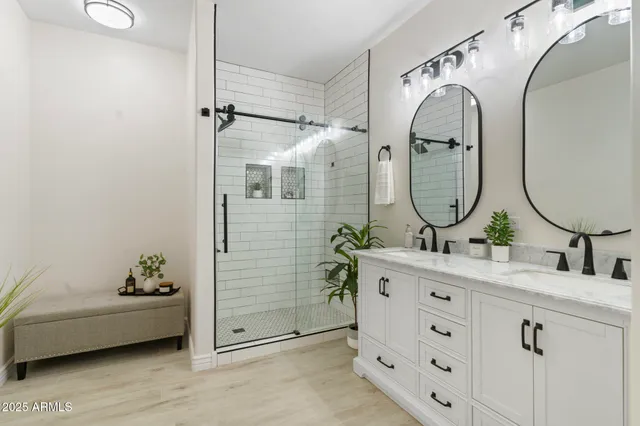 $495,000 | 5350 East Deer Valley Drive, Unit 1276, Phoenix, AZ 85054