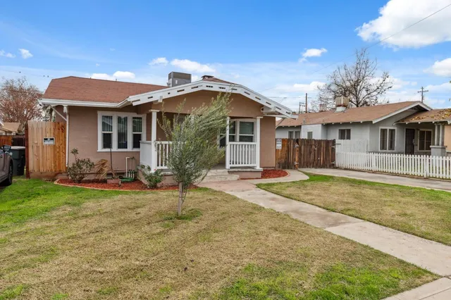 $260,000 | 728 North Farris Avenue, Fresno, CA 93728