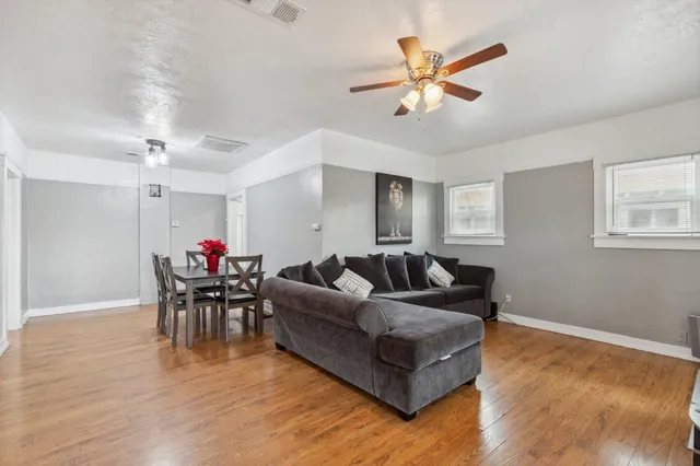 $260,000 | 728 North Farris Avenue, Fresno, CA 93728