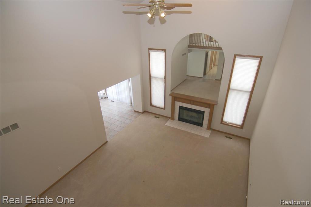 945 Maidstone Drive Rochester Hills, MI 48307 - Photo 6 of 25