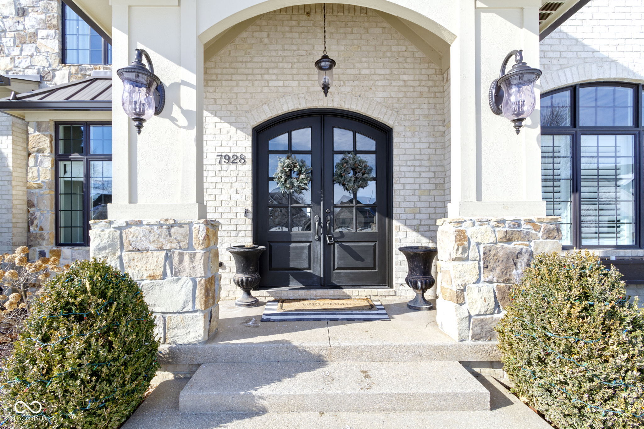 7928 Stonebriar Way Indianapolis, IN 46259 - Photo 3 of 17