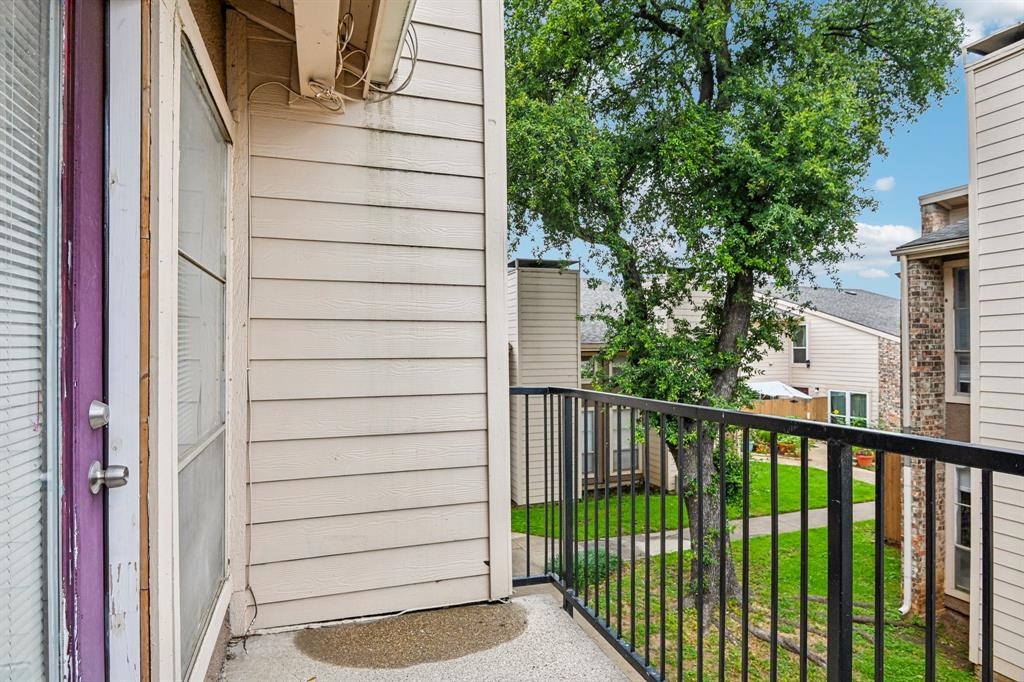 5534 Boca Raton Boulevard, Unit 292 Fort Worth, TX 76112 - Photo 16 of 31 a view of balcony