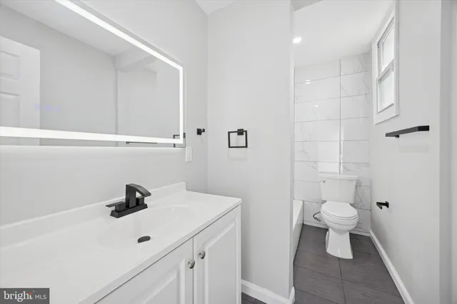 $299,000 | 222 East 30th Street, Wilmington, DE 19802