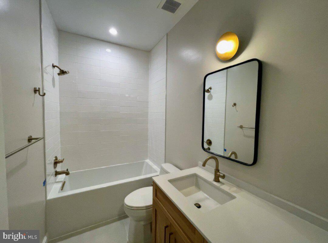 1402 12th Street Northwest, Unit 7 Washington, DC 20005 - Photo 9 of 11