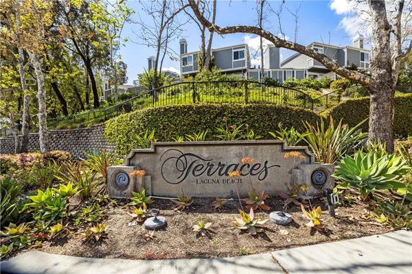$898,000 | 302 San Nicholas Court, Laguna Beach, CA 92651