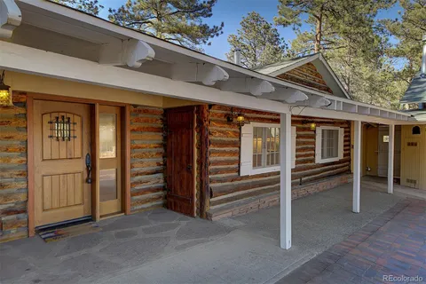 $1,075,000 | 779 Kinnikinnik Hill, Golden, CO 80401