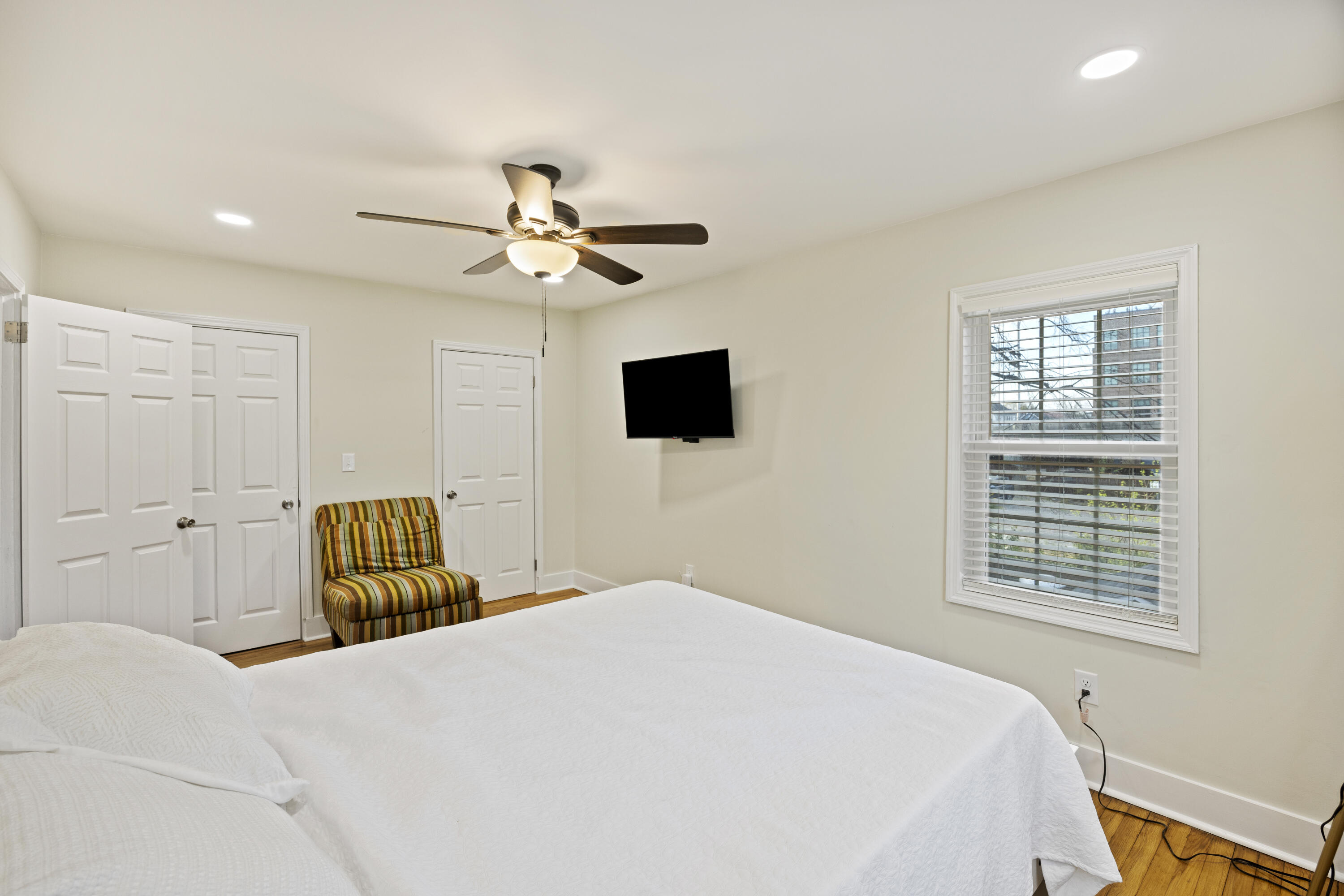 66 Line Street, Unit B Charleston, SC 29403 - Photo 18 of 34 243A0476