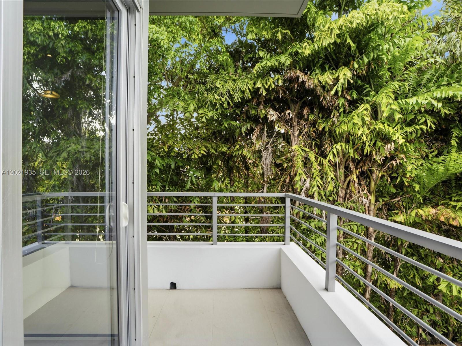 125 Hampton Lane Key Biscayne, FL 33149 - Photo 45 of 81