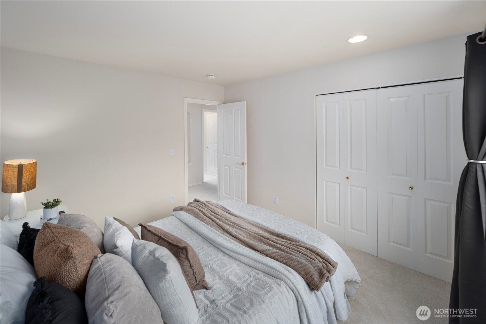 18801 34th Avenue Southeast Bothell, WA 98012 - Photo 20 of 33