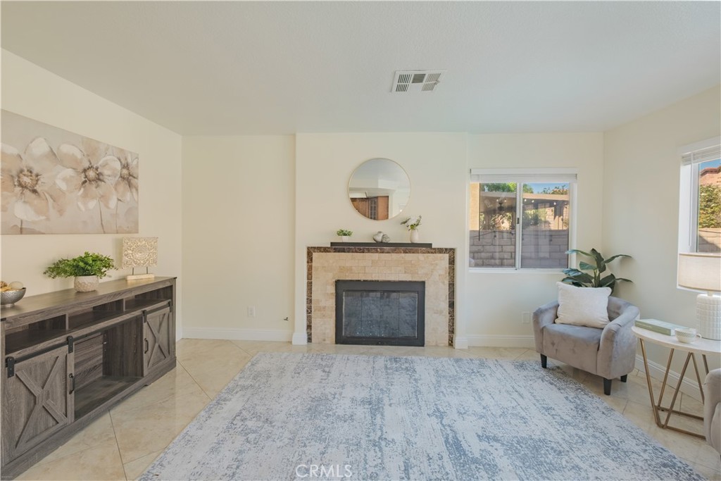 3535 Windstorm Way Riverside, CA 92503 - Photo 8 of 36 Gallery Image 8