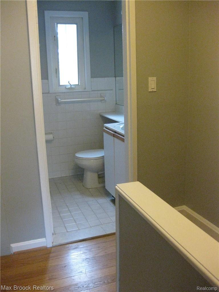 1662 Graefield Road Birmingham, MI 48009 - Photo 11 of 23 Upper Hall