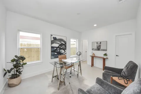 $570,000 | 927 Fisher Street, Unit B, Houston, TX 77018