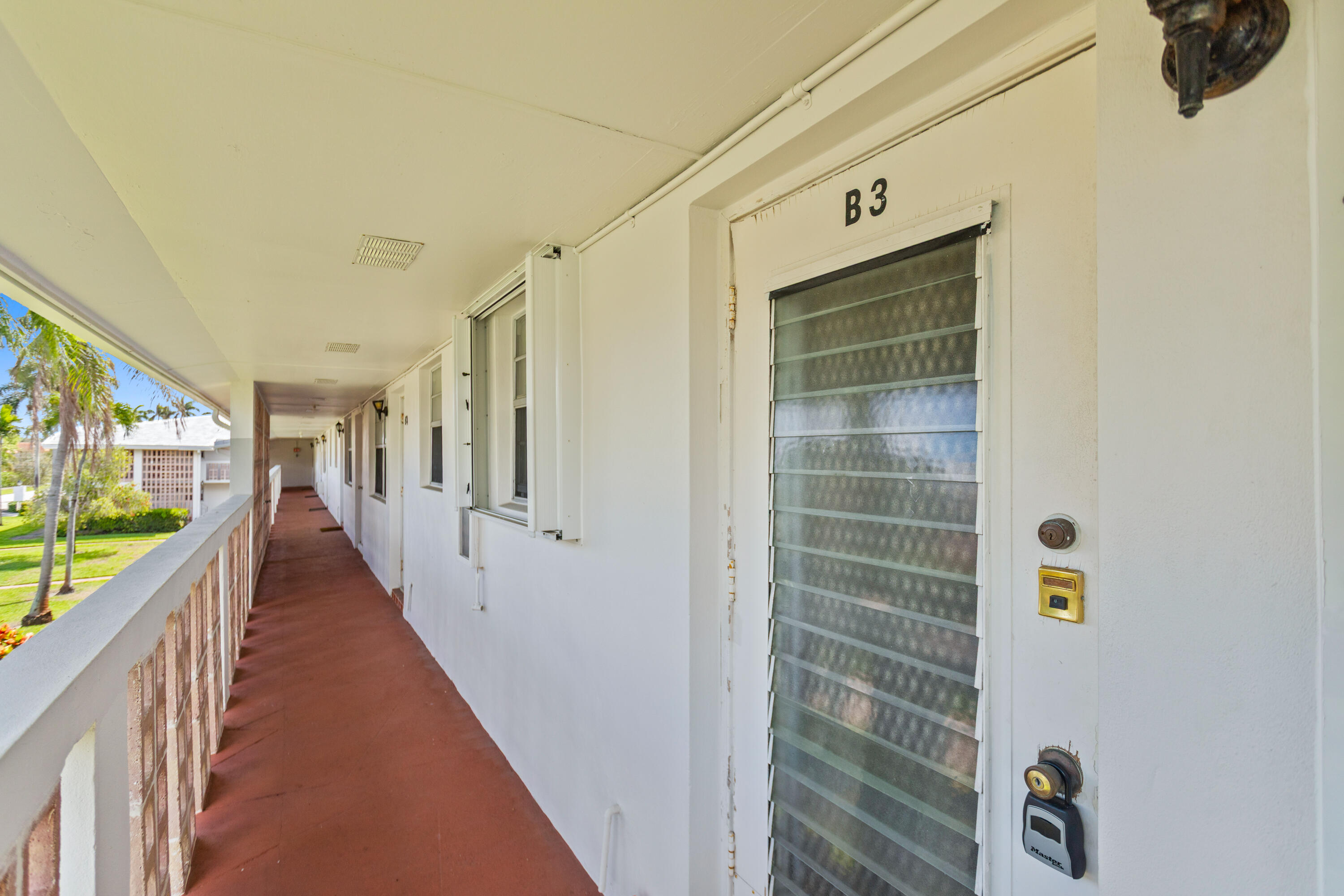 30 Southeast 13th Street, Unit B3 Boca Raton, FL 33432 - Photo 3 of 30 585A7938
