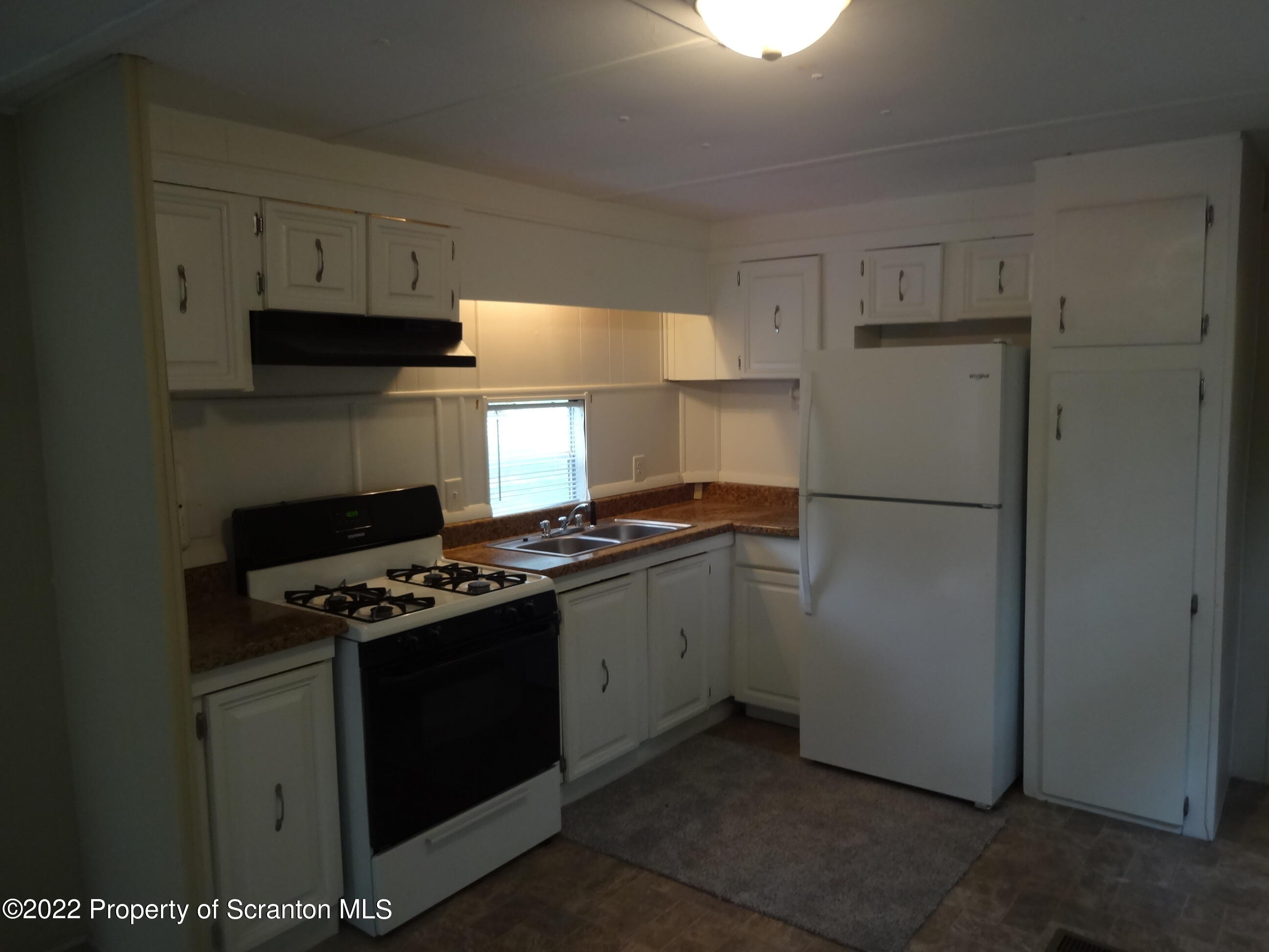 150 Butler Hill Road Lake Ariel, PA 18436 - Photo 3 of 13 Gallery Image 3