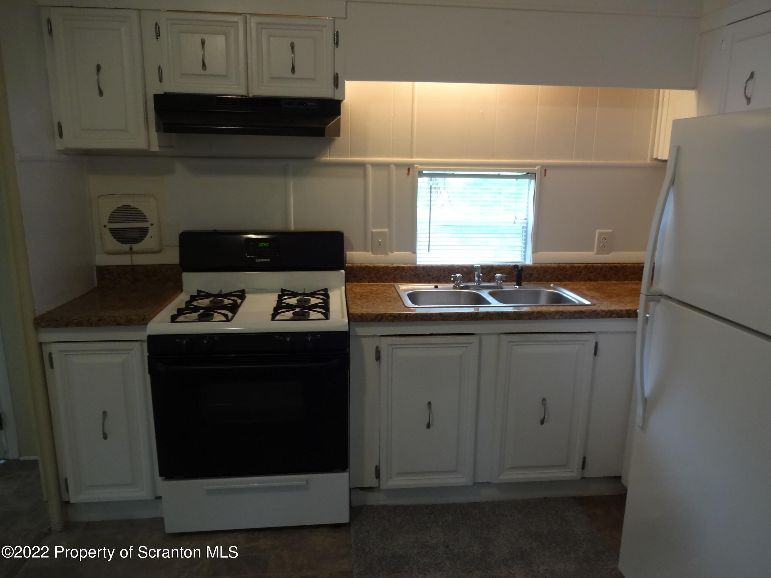 150 Butler Hill Road Lake Ariel, PA 18436 - Photo 4 of 13 Gallery Image 4