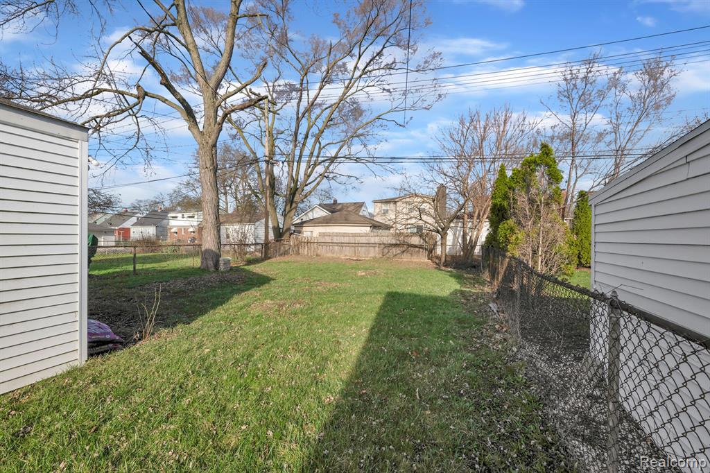 3360 Chestnut Street Dearborn, MI 48124 - Photo 31 of 36