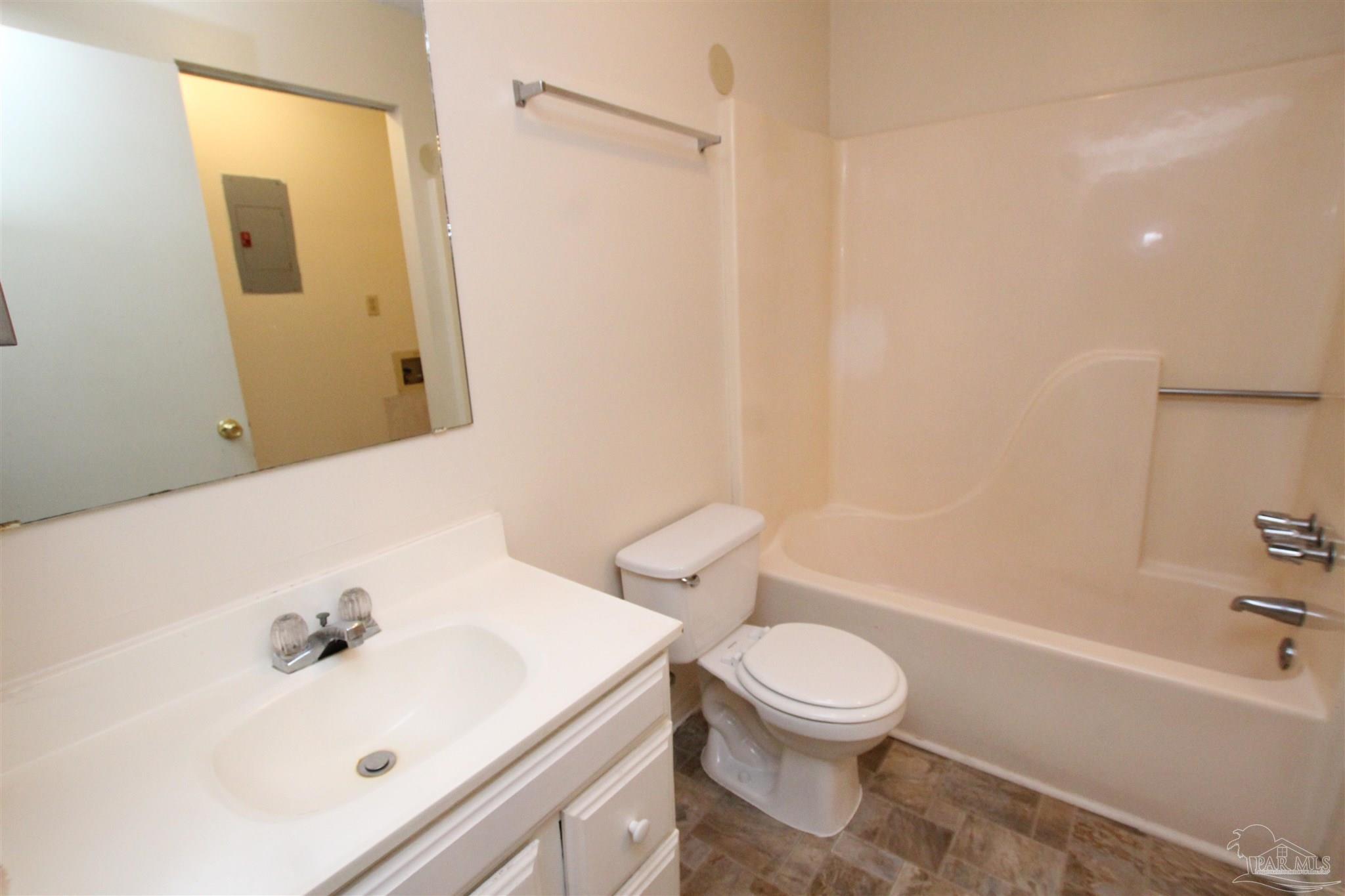 7116 Pearson Road, Unit AH Pensacola, FL 32526 - Photo 12 of 16