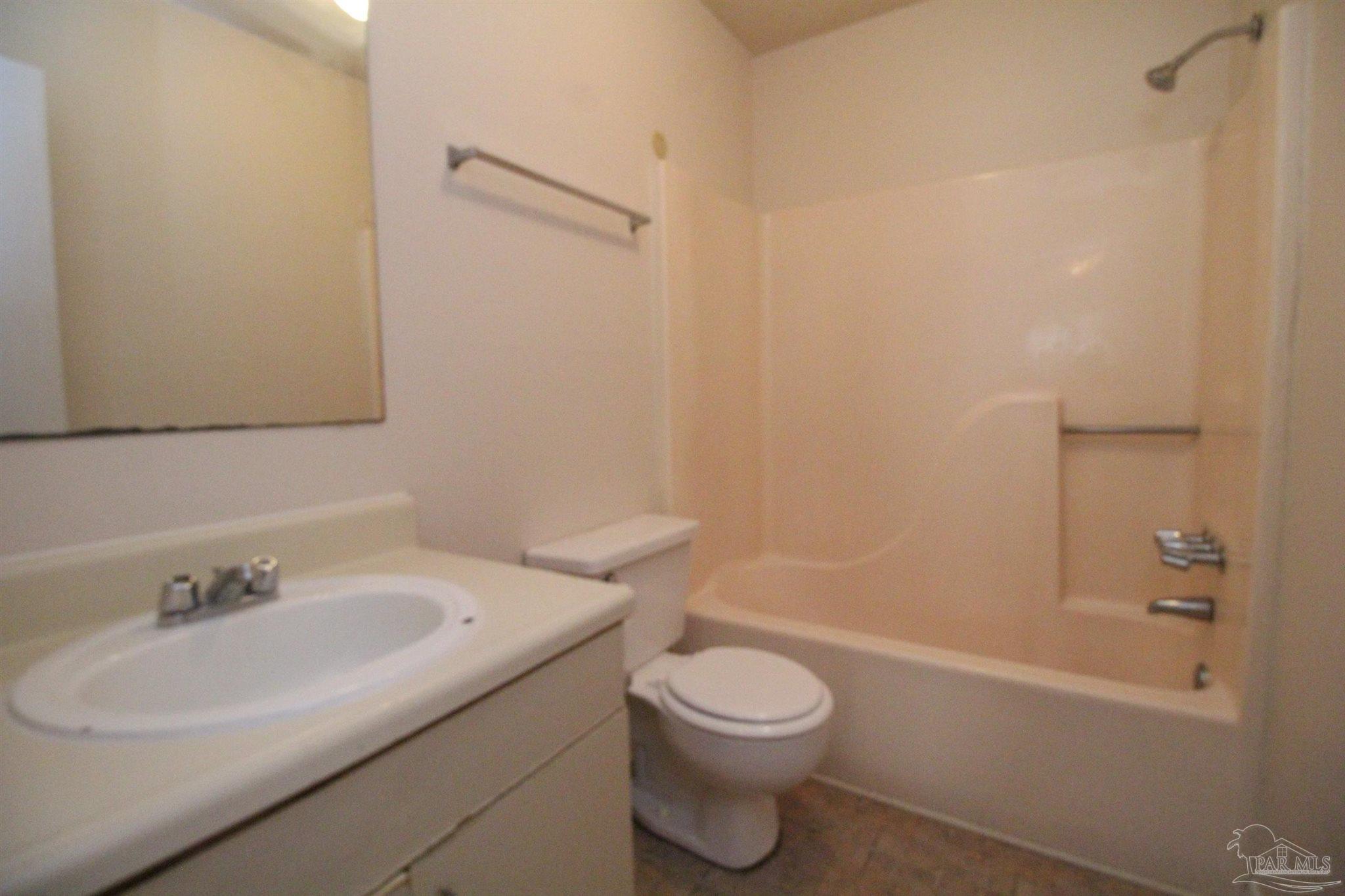 7116 Pearson Road, Unit AH Pensacola, FL 32526 - Photo 14 of 16