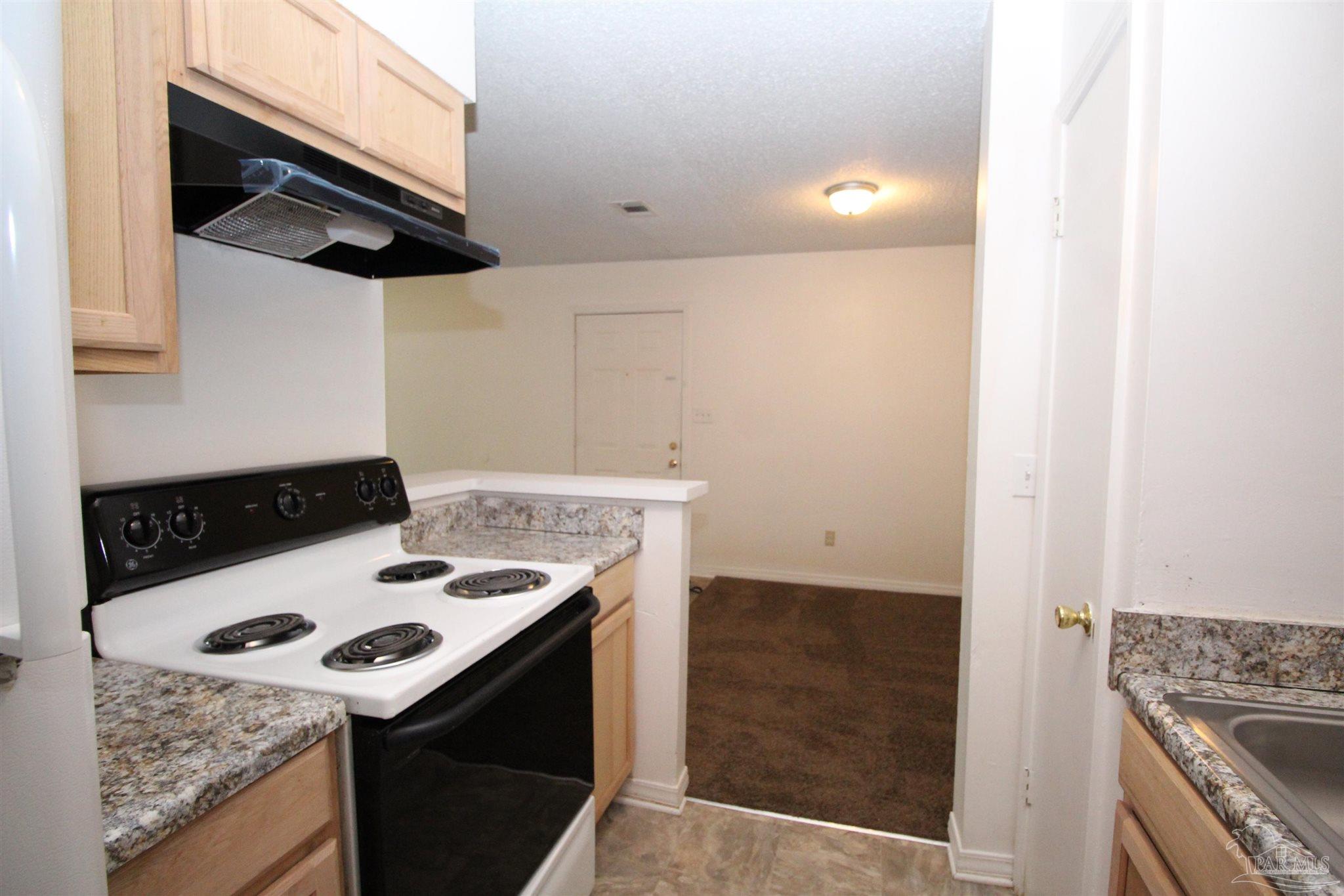 7116 Pearson Road, Unit AH Pensacola, FL 32526 - Photo 8 of 16