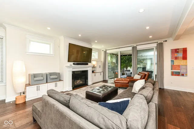 $920,000 | 2026 North Talbott Street, Indianapolis, IN 46202