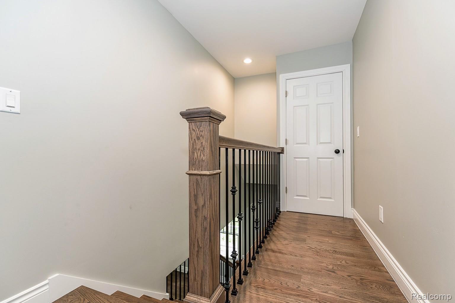 25101 Rust Road New Boston, MI 48164 - Photo 11 of 61 DSC_5516.jpg