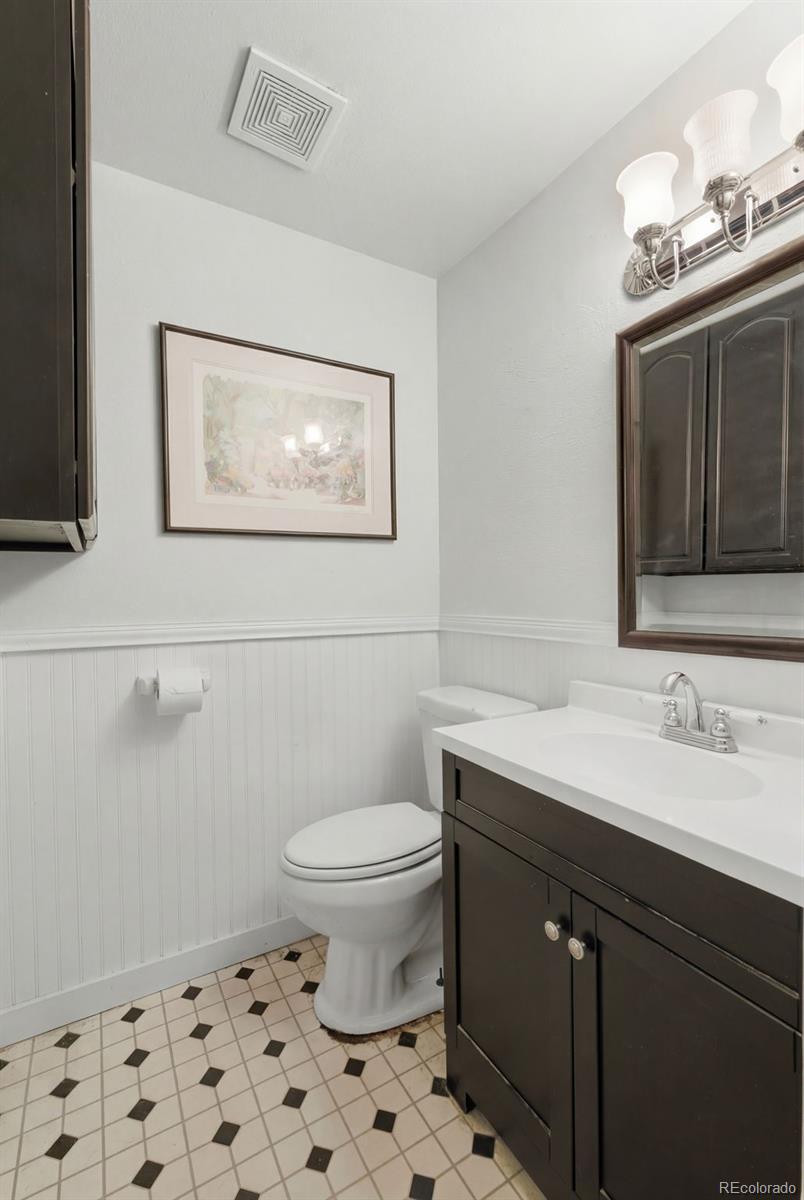 13963 East Utah Circle Aurora, CO 80012 - Photo 9 of 30