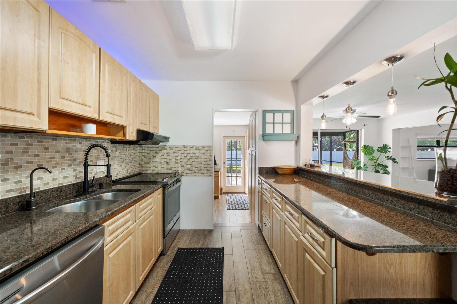 7503 Georges Road Fort Pierce, FL 34951 - Photo 12 of 60 Kitchen