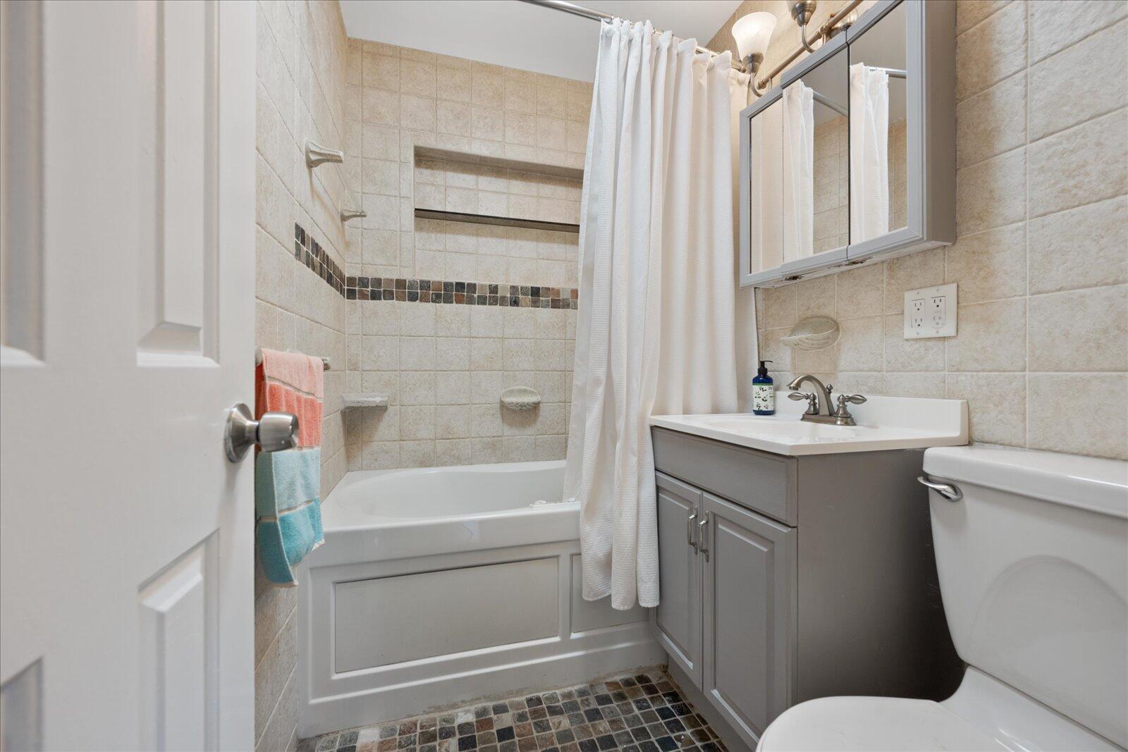 7503 Georges Road Fort Pierce, FL 34951 - Photo 19 of 60 Guest Bathroom