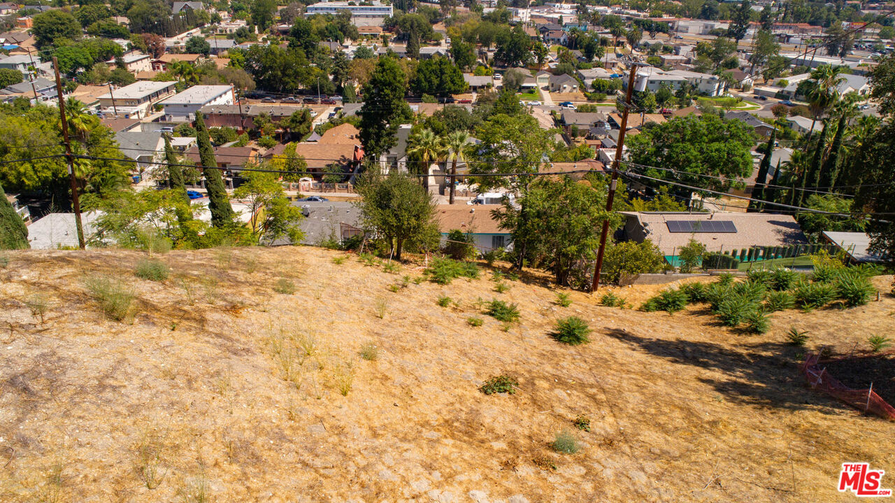 4256 Barrett Road Los Angeles, CA 90032 - Photo 6 of 7 Gallery Image 6