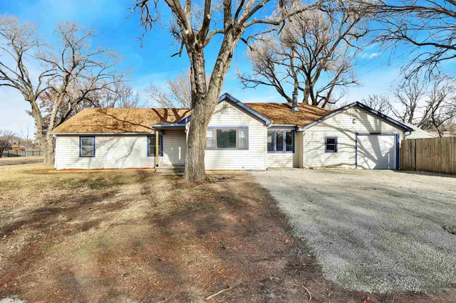 $134,900 | 1860 South Ash Avenue, Wichita, KS 67211
